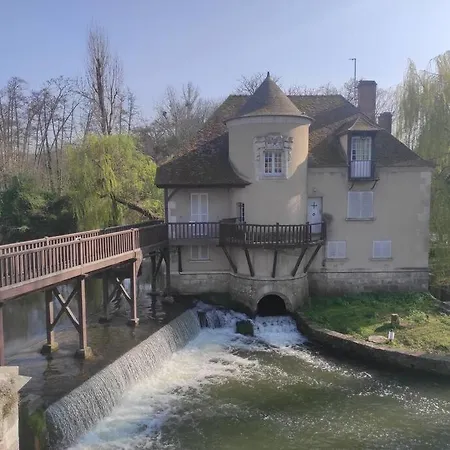 Gite Les Petites Bruyeres Veneux-les-Sablons Esterno foto